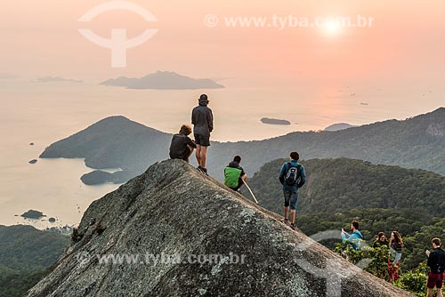  Top of Papagaio Peak with Ilha Grande Bay in the background  - Angra dos Reis city - Rio de Janeiro state (RJ) - Brazil