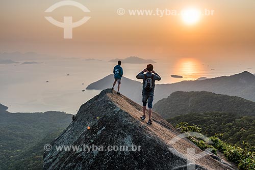  Top of Papagaio Peak with Ilha Grande Bay in the background  - Angra dos Reis city - Rio de Janeiro state (RJ) - Brazil