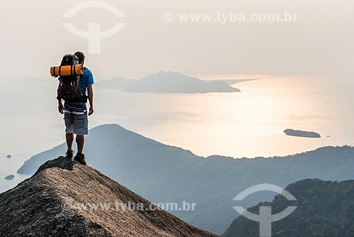  Top of Papagaio Peak with Ilha Grande Bay in the background  - Angra dos Reis city - Rio de Janeiro state (RJ) - Brazil