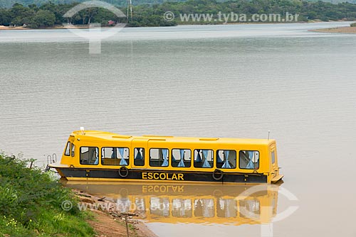  Moored school boat near of the meeting of waters of Fresco River and Xingu River  - Sao Felix do Xingu city - Para state (PA) - Brazil