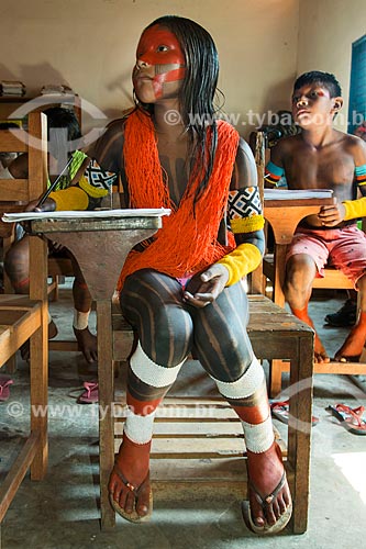  Details of students of the Kubenhika-ti Municipal Elementary Indigenous School - Moikarako Tribe - Kayapo Indigenous Land  - Sao Felix do Xingu city - Para state (PA) - Brazil