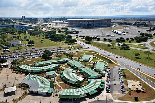  Geneal view of handicraft fair of the Television tower of Brasilia with the National Stadium of Brasilia Mane Garrincha in the background  - Brasilia city - Distrito Federal (Federal District) (DF) - Brazil