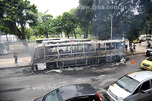  Burned bus - Avenida Augusto Severo  - Rio de Janeiro city - Rio de Janeiro state (RJ) - Brazil