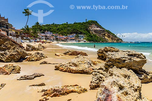  View of 1st Beach waterfront with the Sao Paulo Hill Lighthouse (1855) in the background  - Cairu city - Bahia state (BA) - Brazil