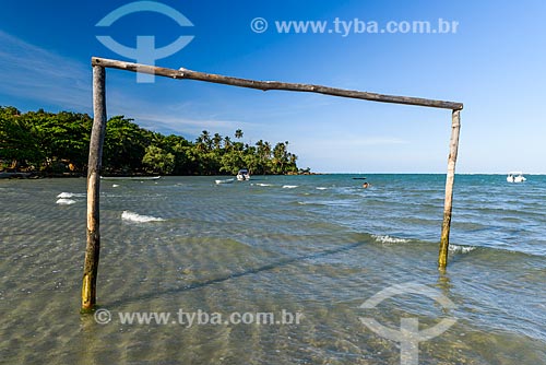  Goalpost - Morere Beach waterfront  - Cairu city - Bahia state (BA) - Brazil