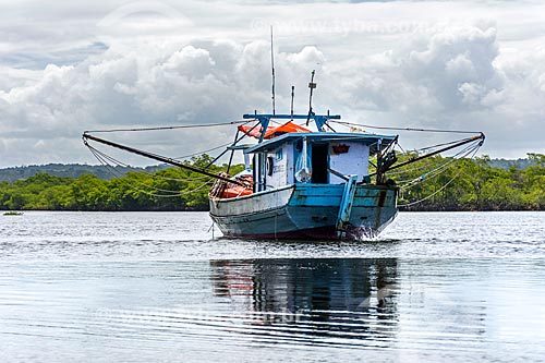  Trawler boat - Contas River  - Itacare city - Bahia state (BA) - Brazil