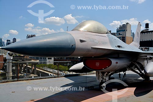  General Dynamics F-16 Fighting Falcon on aircraft carrier of World War II USS Intrepid - Intrepid Museum (1982)  - New York city - New York - Unites States of America