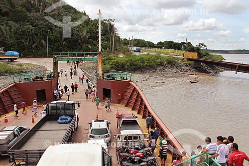  Disembark of people and vehicles - Cujupe Port  - Alcantara city - Maranhao state (MA) - Brazil