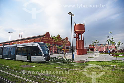  Light rail transit - Mayor Luiz Paulo Conde Waterfront (2016) near to warehouses of Gamboa Pier - Rio de Janeiro Port  - Rio de Janeiro city - Rio de Janeiro state (RJ) - Brazil