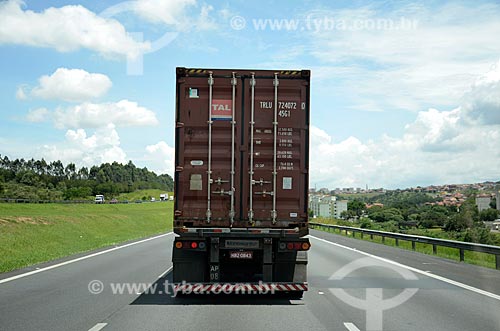  Detail of container transport - Santos Dumont Highway (SP-075)  - Campinas city - Sao Paulo state (SP) - Brazil