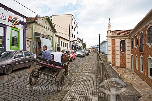  Wagon - Street Captain Joao Rocha with the Nossa Senhora do Monte Serrat Church (1754) to the right  - Baependi city - Minas Gerais state (MG) - Brazil