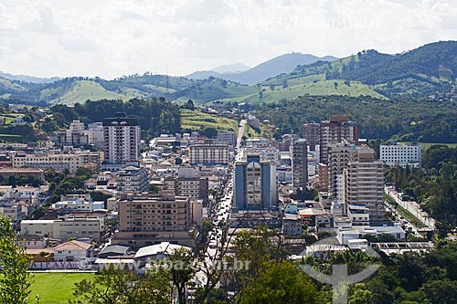  General view of the Sao Lourenco city with Dom Pedro II Avenue  - Sao Lourenco city - Minas Gerais state (MG) - Brazil
