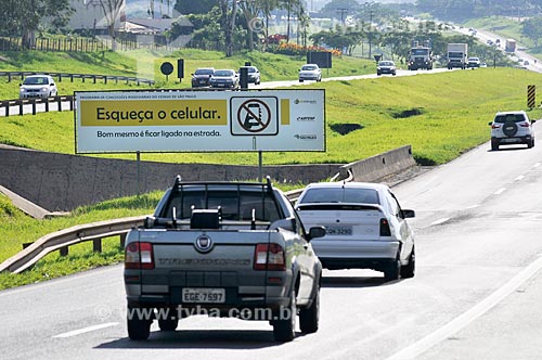  Plaque - Washington Luís Highway (SP-310) median strip that say: Forget the cell phone. Good it is to stay connected on the road  - Mirassol city - Sao Paulo state (SP) - Brazil