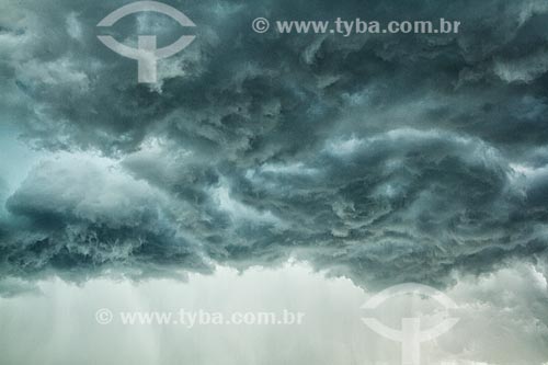  Sky with storm clouds  - Florianopolis city - Santa Catarina state (SC) - Brazil