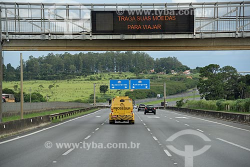  Traffic - snippet of Dom Pedro I Highway (SP-065)  - Campinas city - Sao Paulo state (SP) - Brazil