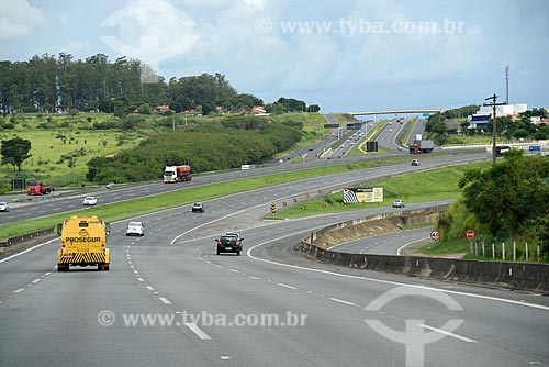  Traffic - snippet of Dom Pedro I Highway (SP-065)  - Campinas city - Sao Paulo state (SP) - Brazil