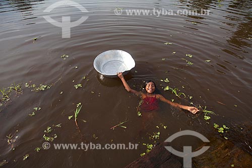  Girl of Sao Francisco do Aiuca Riparian Community - Uarini River  - Uarini city - Amazonas state (AM) - Brazil
