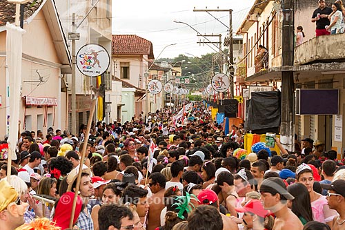  Parade of Bloco do Falecido carnival street troup - Getulio Vargas Avenue  - Guarani city - Minas Gerais state (MG) - Brazil