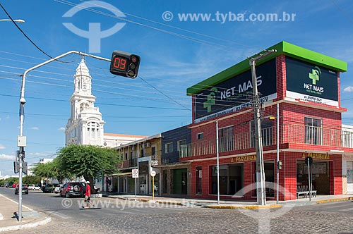  Traffic light - Coronel Joao Santa Cruz Street with the Nossa Senhora das Dores Church  - Monteiro city - Paraiba state (PB) - Brazil