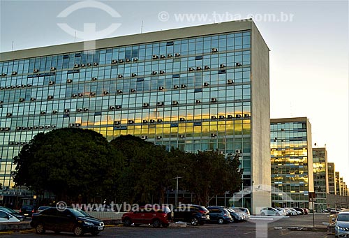  View of the Esplanade of Ministries during the sunset  - Brasilia city - Distrito Federal (Federal District) (DF) - Brazil