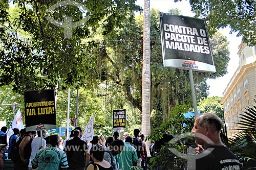  Public employees manifestation - Pinheiro Machado Street  - Rio de Janeiro city - Rio de Janeiro state (RJ) - Brazil