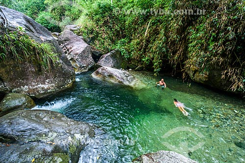  Bather - Esmeraldas Well (Emeralds Well) - Serrinha do Alambari Environmental Protection Area  - Resende city - Rio de Janeiro state (RJ) - Brazil