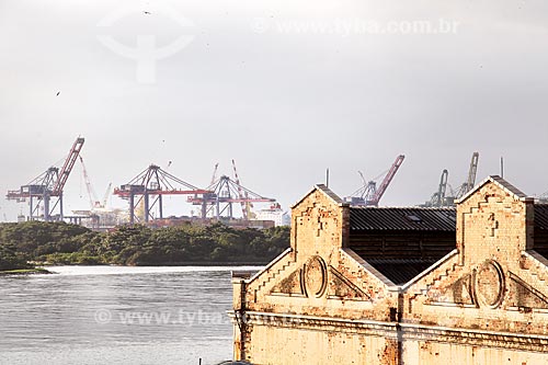  Detail of warehouse of Gamboa Pier - Rio de Janeiro Port - with cranes in the background  - Rio de Janeiro city - Rio de Janeiro state (RJ) - Brazil