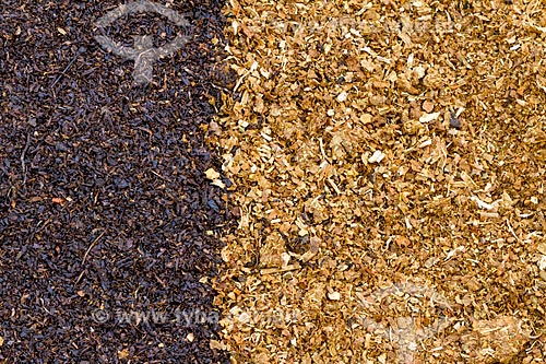  Detail of crushed dark residue tobacco plants - to the left - and crushed clear dry leaf tobacco plants - to the right  - Guarani city - Minas Gerais state (MG) - Brazil