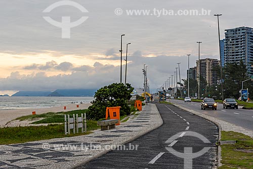  Bike lane of the Barra da Tijuca Beach waterfront  - Rio de Janeiro city - Rio de Janeiro state (RJ) - Brazil