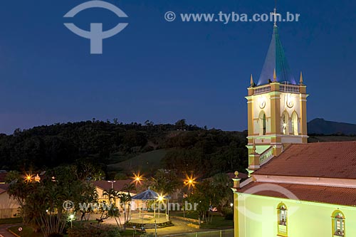  View of the Divine Holy Spirit Mother Church with the Bandstand Square in the background  - Guarani city - Minas Gerais state (MG) - Brazil