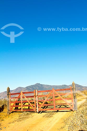  Farm portress - rural zone of Guarani city  - Guarani city - Minas Gerais state (MG) - Brazil