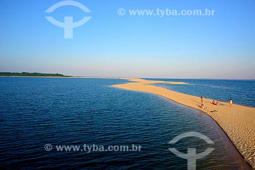  River beach in the Arapiuns River in the dry season  - Santarem city - Para state (PA) - Brazil
