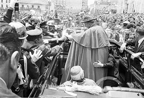  Open car parade of Pope Paul VI during the 39th International Eucharistic Congress  - Bogota city - Cundinamarca department - Colombia