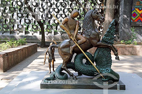  San Jorge y el dragón (Saint Georges and the dragon) sculpture - 1984 - exhibition in the outdoor - Museo Nacional de Antropologia (National Museum of Anthropology of Mexico)  - Mexico city - Federal District - Mexico
