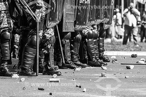  Riot Police Military protecting the National Congress during demonstration against the government of Michel Temer - Esplanade of Ministries  - Brasilia city - Distrito Federal (Federal District) (DF) - Brazil