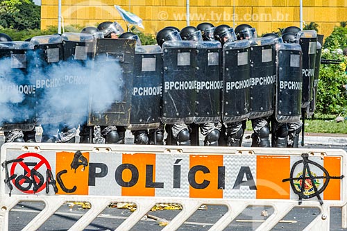  Riot Police Military protecting the National Congress during demonstration against the government of Michel Temer - Esplanade of Ministries  - Brasilia city - Distrito Federal (Federal District) (DF) - Brazil