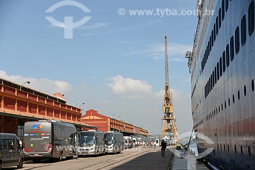  Bus and vans to transport tourists - Pier Maua  - Rio de Janeiro city - Rio de Janeiro state (RJ) - Brazil