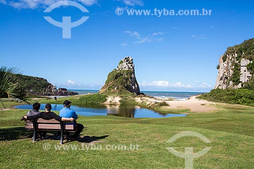  People observing view of the Guarita State Park  - Torres city - Rio Grande do Sul state (RS) - Brazil