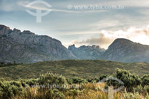  View of the Agulhas Negras Peak from trail - Mantiqueira Mountain Range - Itatiaia National Park  - Itatiaia city - Rio de Janeiro state (RJ) - Brazil