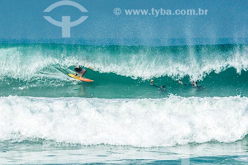  Surfer inside of the barrel - Barra da Tijuca Beach  - Rio de Janeiro city - Rio de Janeiro state (RJ) - Brazil