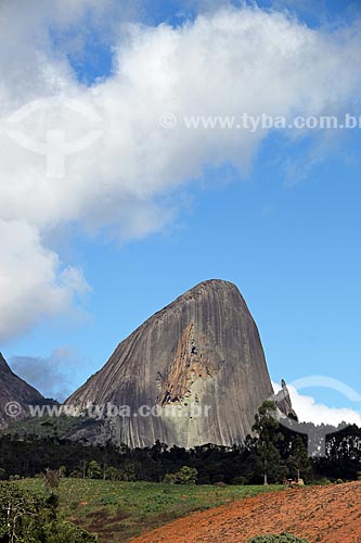  View of the Pedra azul peak (Blue Rock Peak) - Pedra Azul State Park (Blue Rock State Park)  - Domingos Martins city - Espirito Santo state (ES) - Brazil