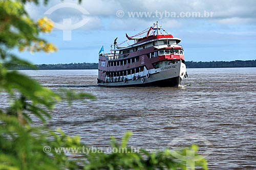  Chalana - regional boat - Amazonas River near to Parintins city  - Parintins city - Amazonas state (AM) - Brazil