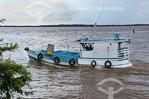  Trawler boat with gasoline pump - Amazonas River near to Parintins city  - Parintins city - Amazonas state (AM) - Brazil