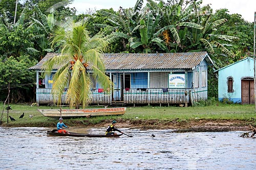  View of the Bom Jesus Municipal School - on the banks of the Amazonas River  - Urucurituba city - Amazonas state (AM) - Brazil