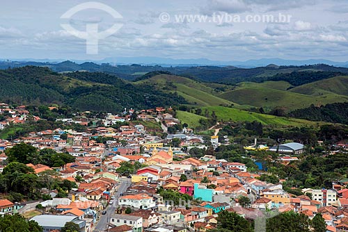  General view of the Santa Branca city with the Saint Branca Mother Church (1828)  - Santa Branca city - Sao Paulo state (SP) - Brazil