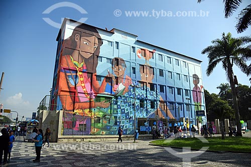  Graffiti called short stories - Rivadavia Correa Municipal School - part of the Projeto Rio Big Walls  - Rio de Janeiro city - Rio de Janeiro state (RJ) - Brazil