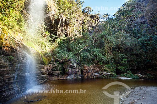  View of waterfall - Ibitipoca State Park during the Janela do Ceu circuit trail  - Lima Duarte city - Minas Gerais state (MG) - Brazil