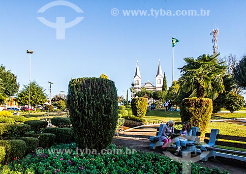  View of the Minister Andreas Thaler Square with the Our Lady of Perpetual Help Church (1952) in the background  - Treze Tilias city - Santa Catarina state (SC) - Brazil