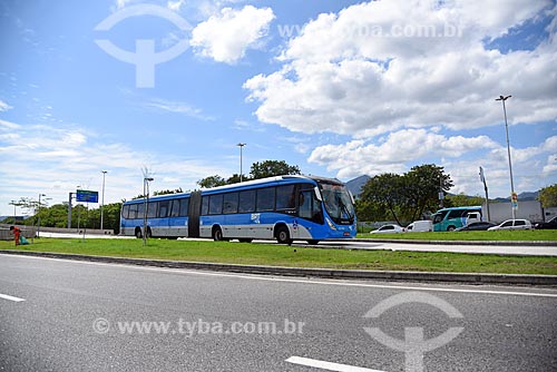  Bus of BRT (Bus Rapid Transit) Transcarioca - exclusive lane of the Ayrton Senna Avenue  - Rio de Janeiro city - Rio de Janeiro state (RJ) - Brazil