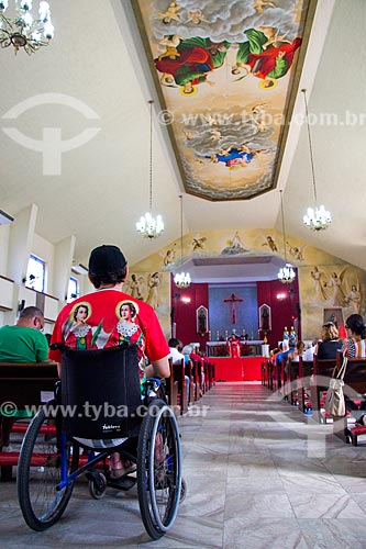  Faithful wheelchair user - Church of Saints Cosmas and Damian  - Rio de Janeiro city - Rio de Janeiro state (RJ) - Brazil